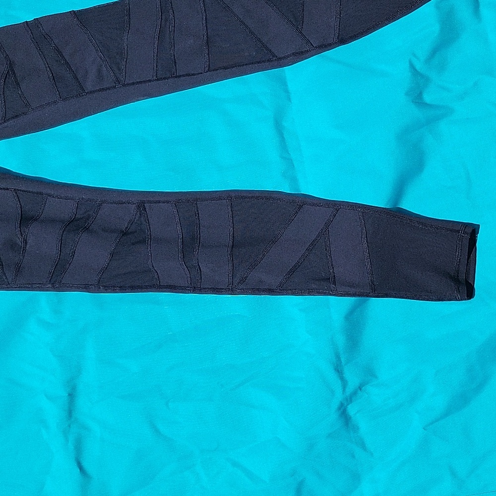Lululemon - Picture 2 of 6